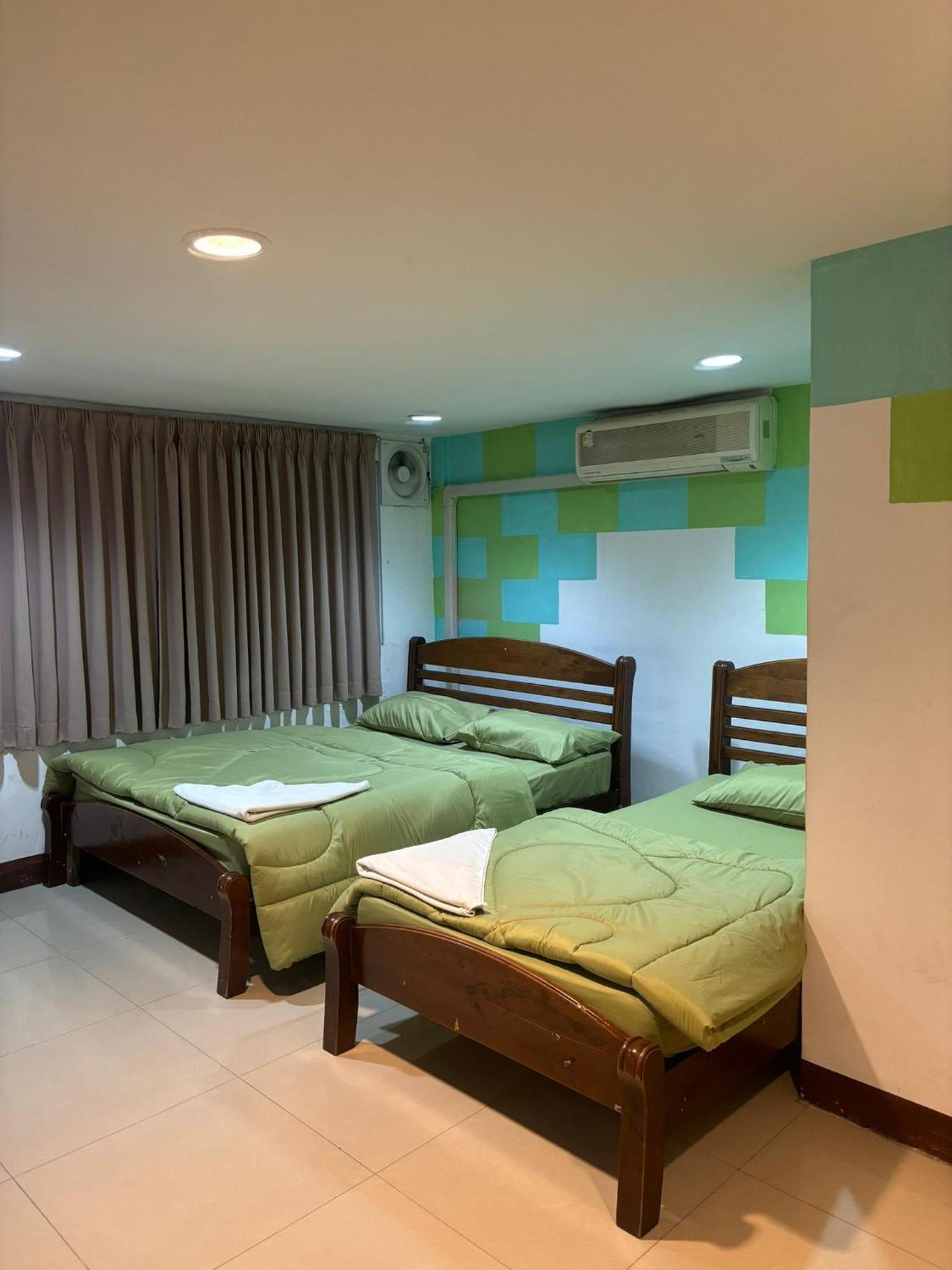 Alsana Hotel Банкок Екстериор снимка