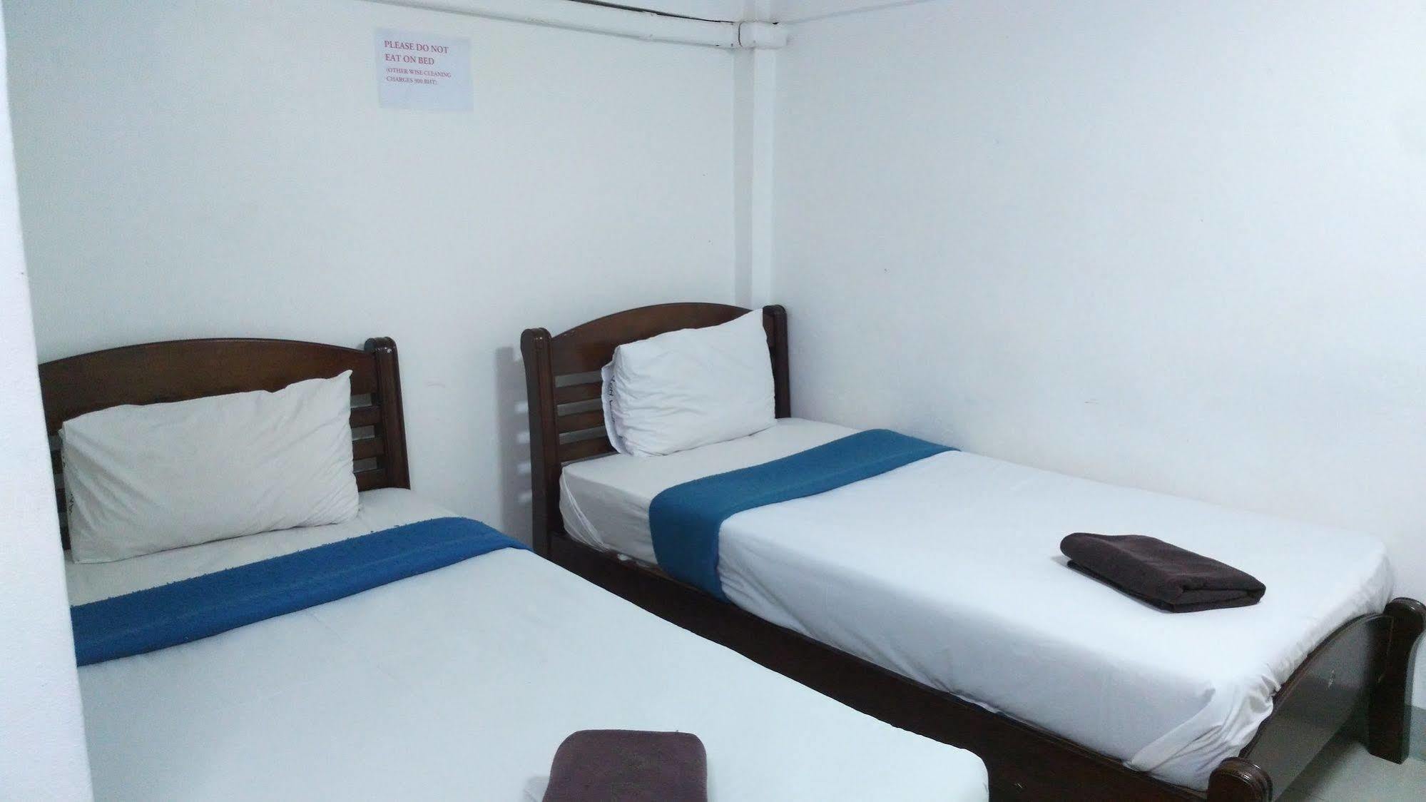 Alsana Hotel Банкок Екстериор снимка