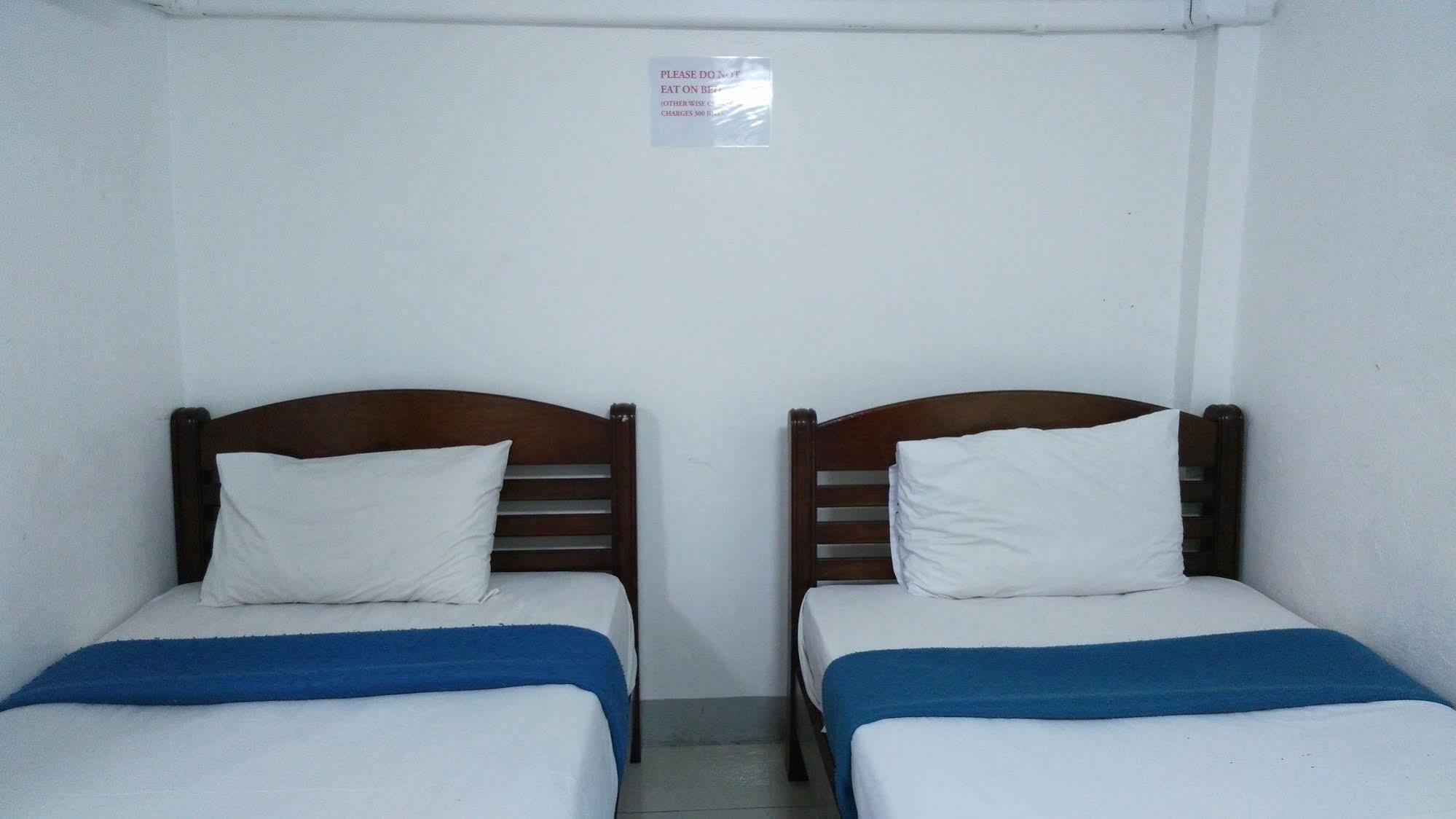 Alsana Hotel Банкок Екстериор снимка