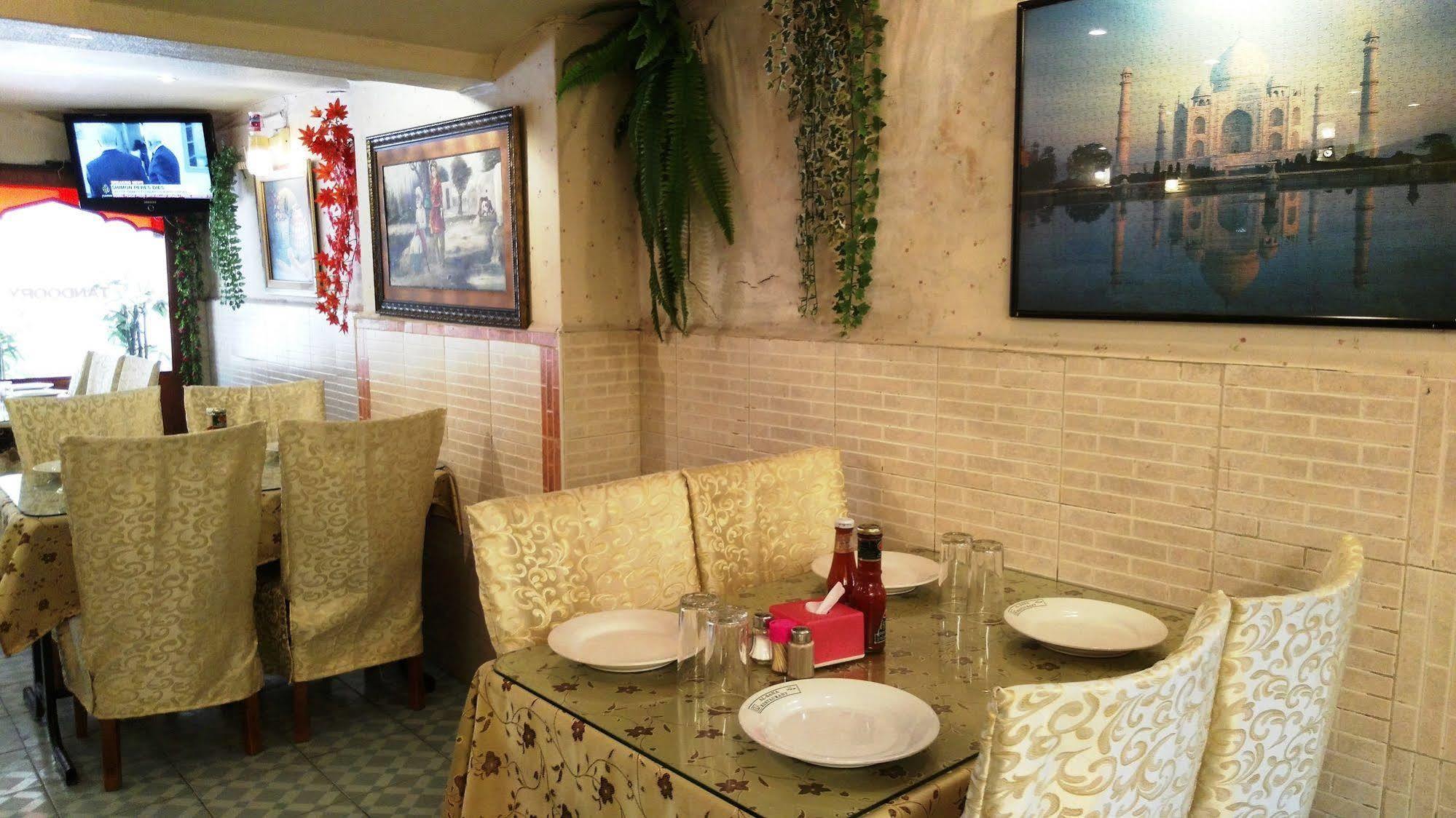 Alsana Hotel Банкок Екстериор снимка